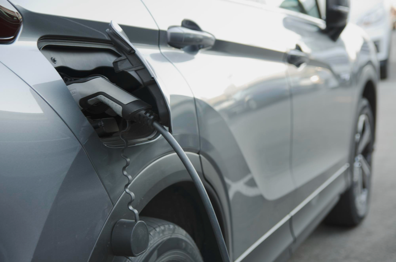 Assurance auto et voiture électrique : quels sont les impacts sur le prix ?