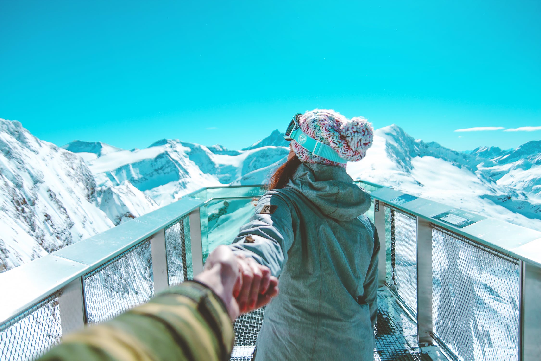 Idée d’habillement féminin pour être chic au ski