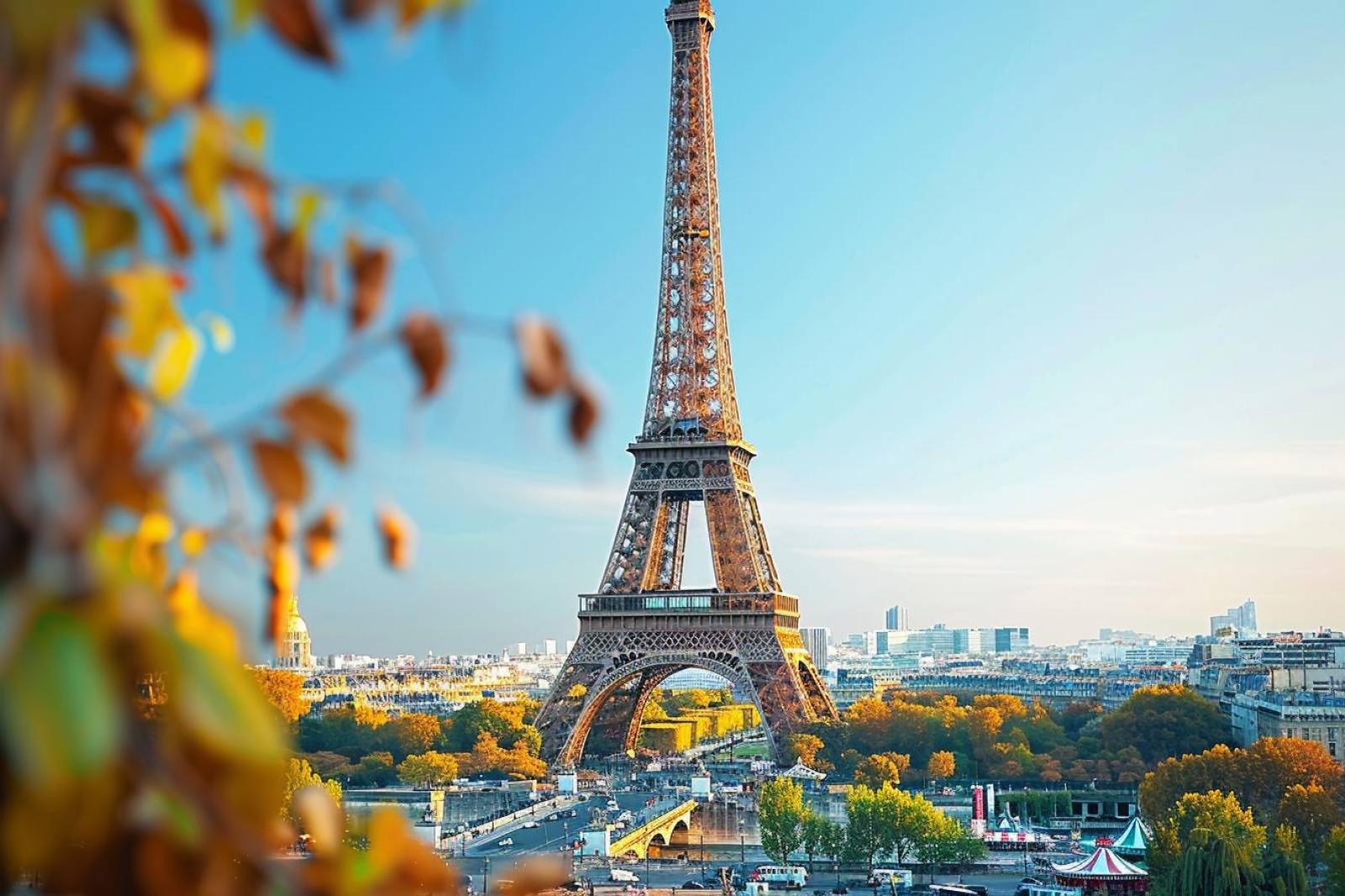 Quelle est la hauteur de la Tour Eiffel en mètres ?